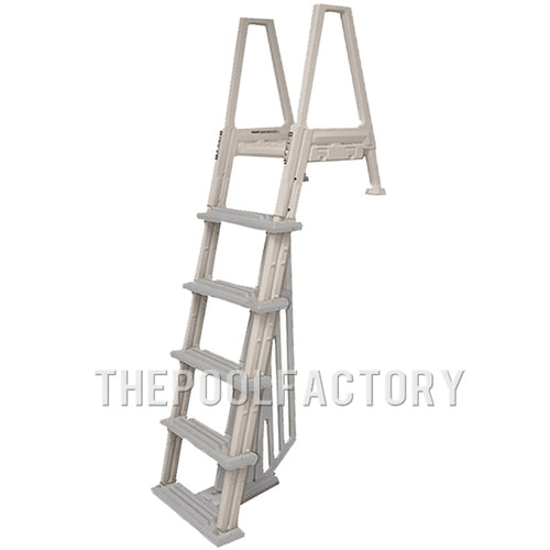 Does this ladder come with a deck platform?