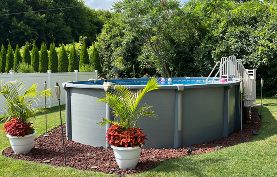 Saltwater Aurora Pool with Confer SES Ladder System